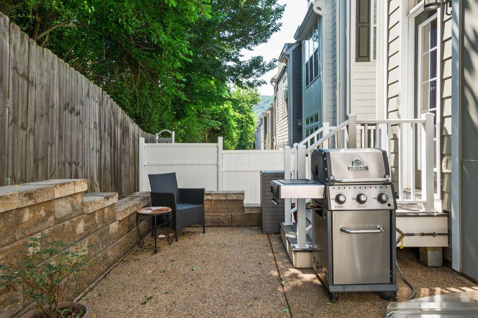 Grill area at Avinity Loop 2048 (1 of 2)