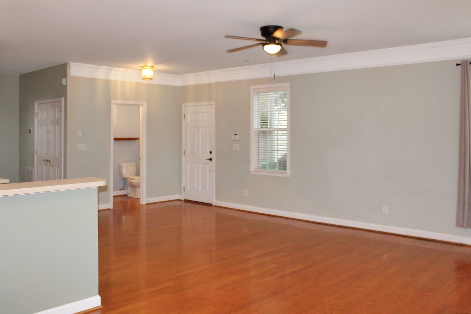 Bristlecone Ln 1054 5 of 12