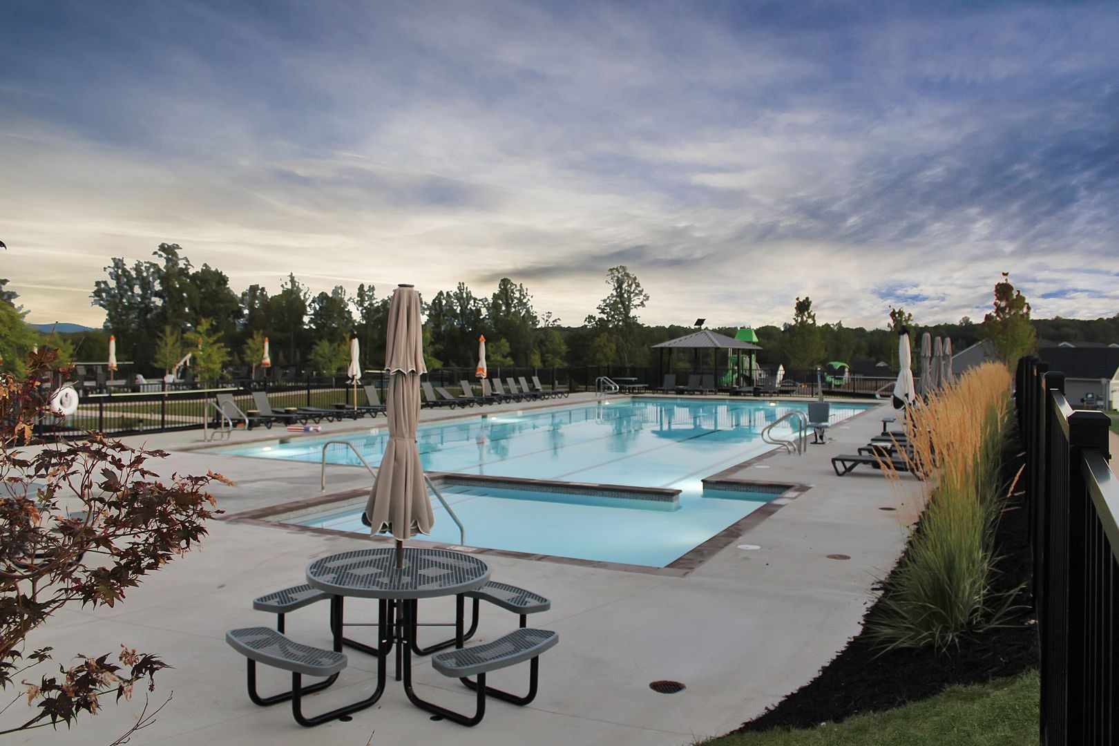 Pool at Glacier Ave 80 (1 of 2)