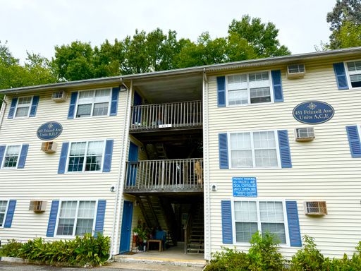 Meridian Apartments Your Gateway to Everything in Hampton Roads – photo 1