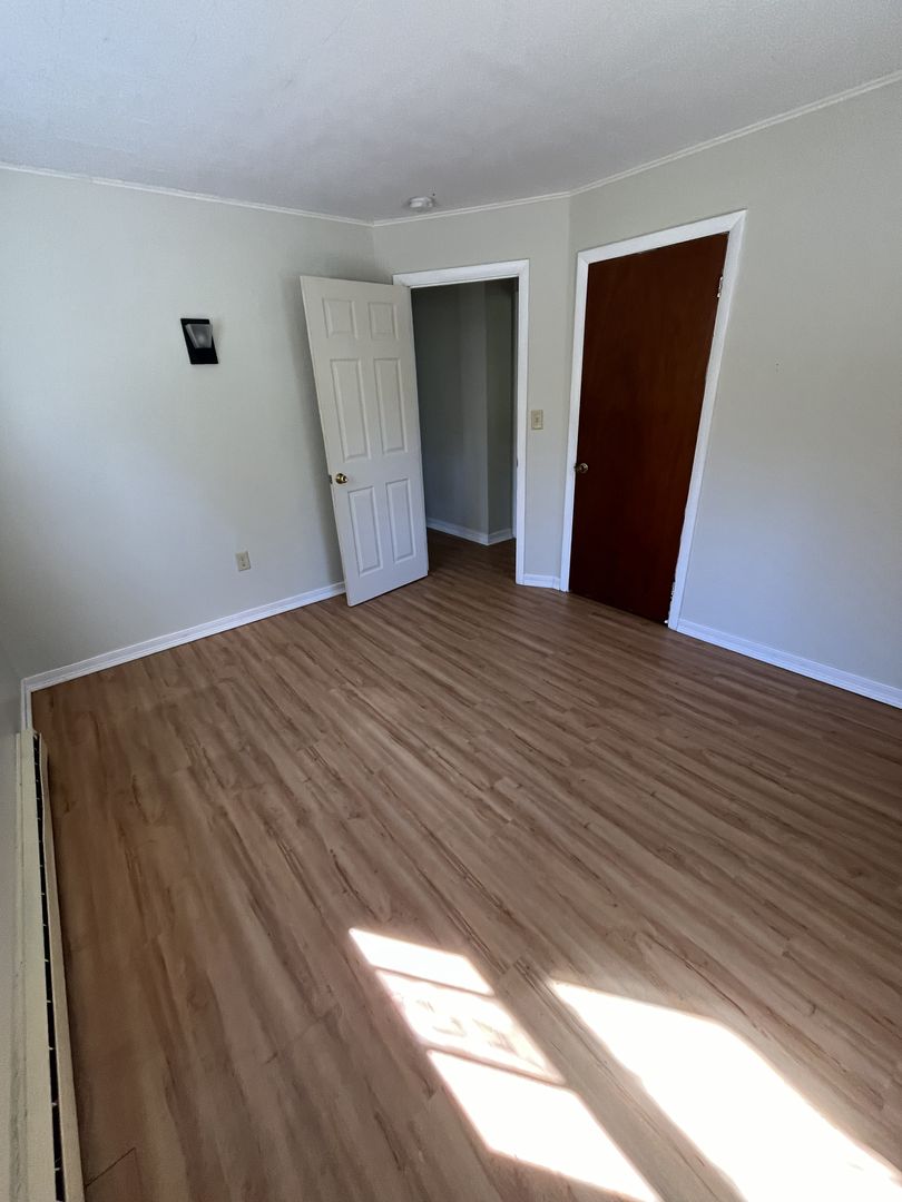 Colchester Apartment: 25 Sandy Shore Terrace