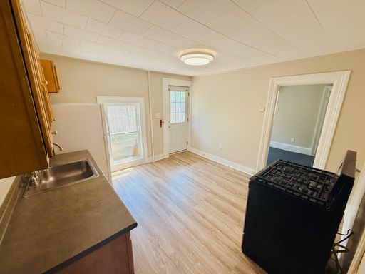 1BD/1BA Apartment in the Heart of Burlington