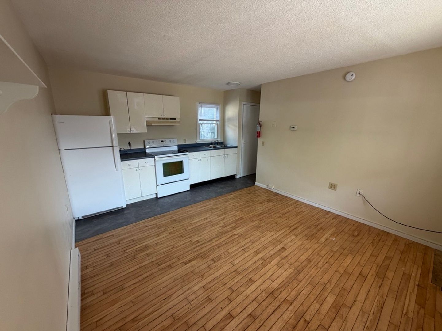 Burlington Apartment: 61 Elmwood Avenue