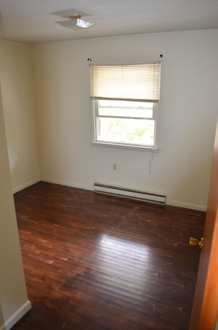 Burlington Apartment: 61 Elmwood Avenue