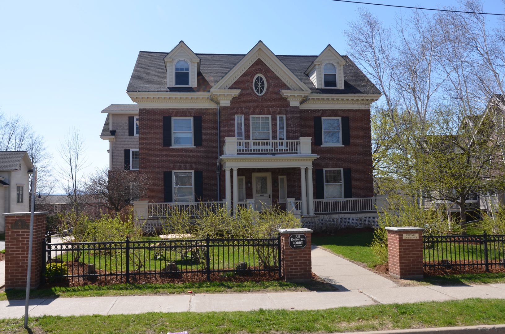 Burlington Apartment: 81 South Williams Street