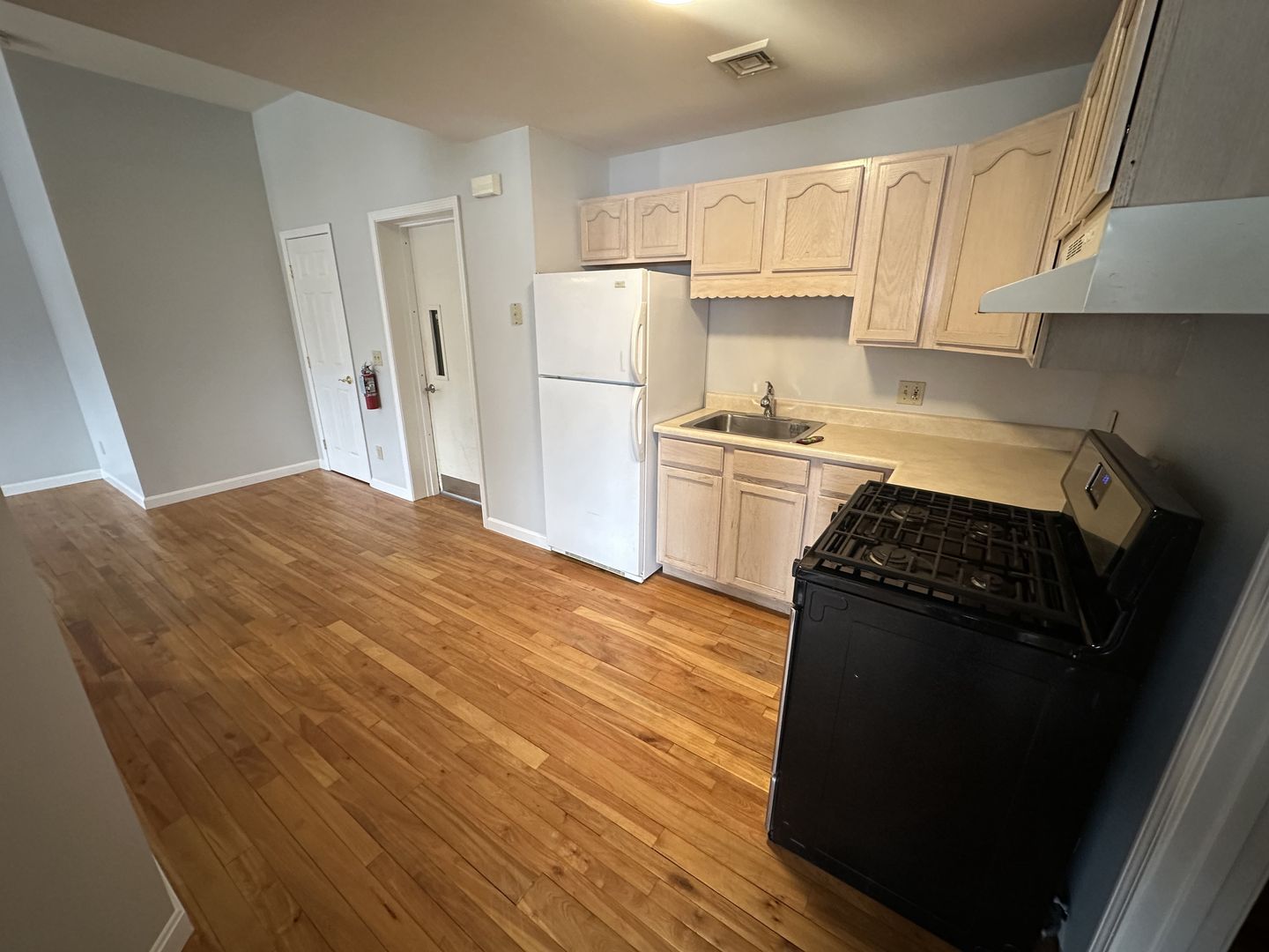 Milton Apartment: 30 School Street