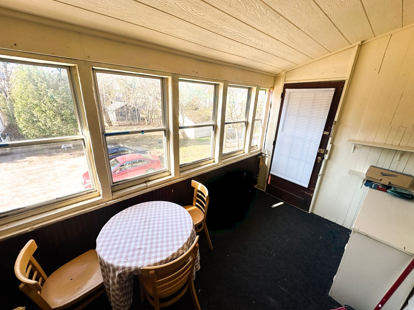 Burlington Apartment: 179 Loomis Street
