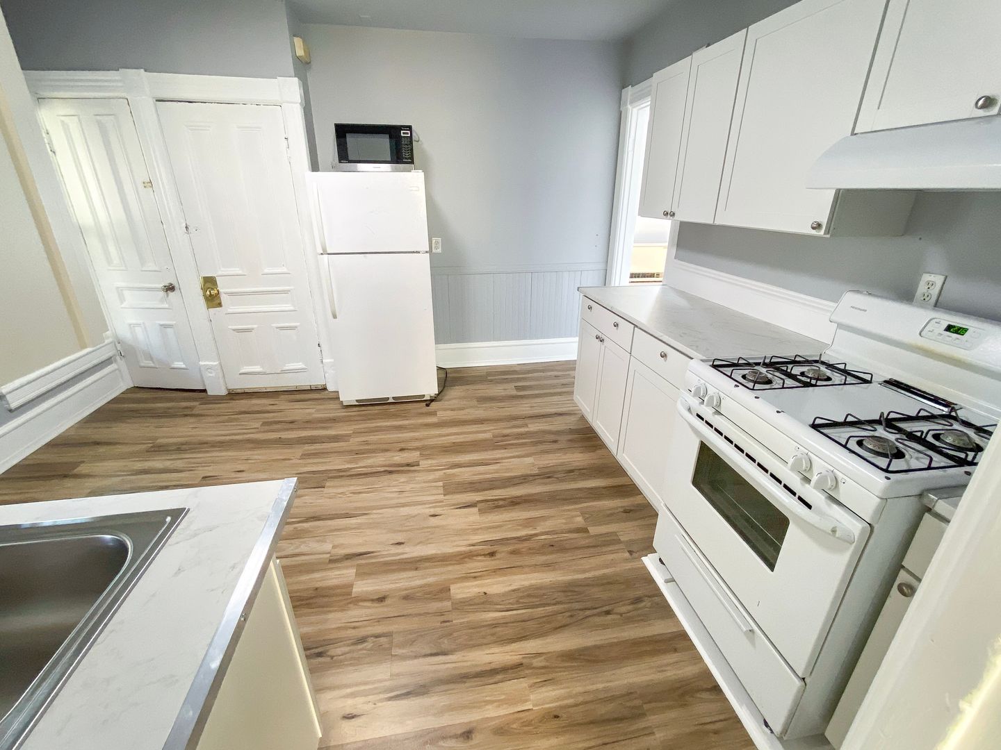 Burlington Apartment: 176-182 Elmwood Ave