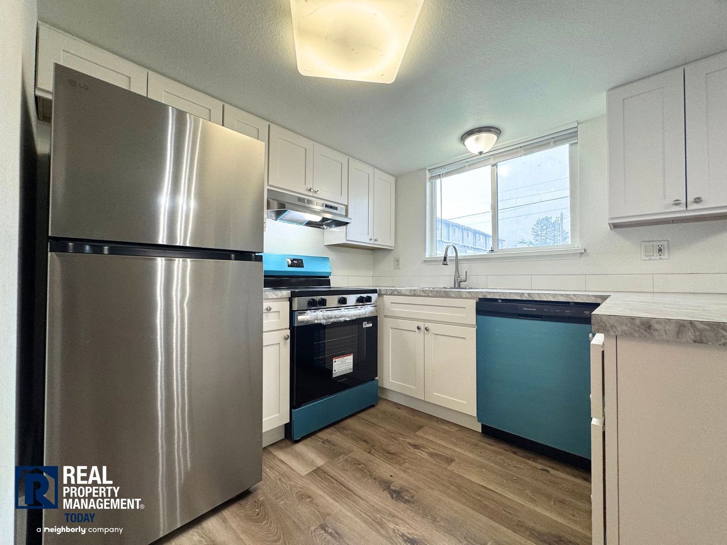 Tacoma Apartment: 4016 Puget Sound Avenue