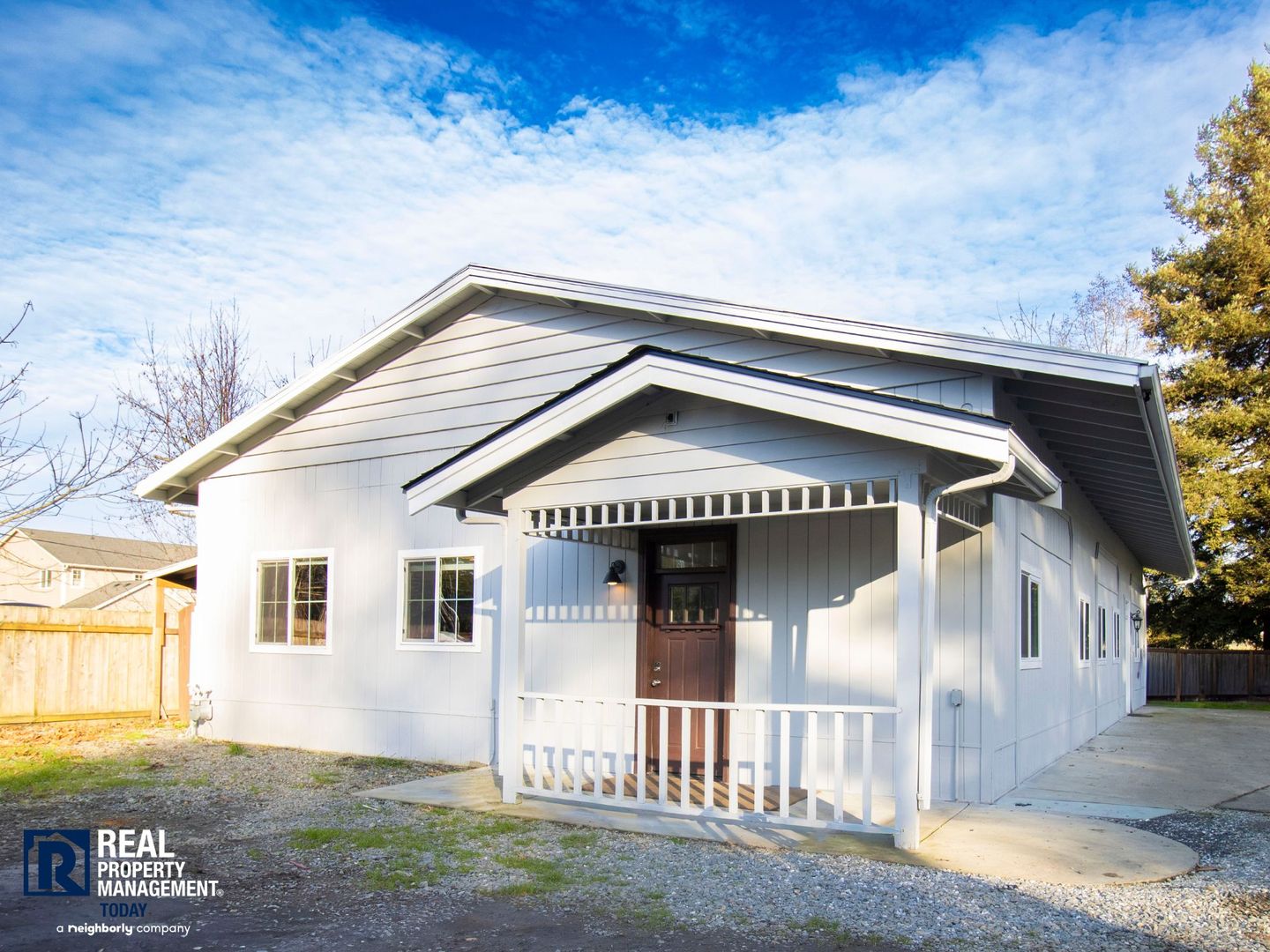 Puyallup Apartment: 2817 9th st SW