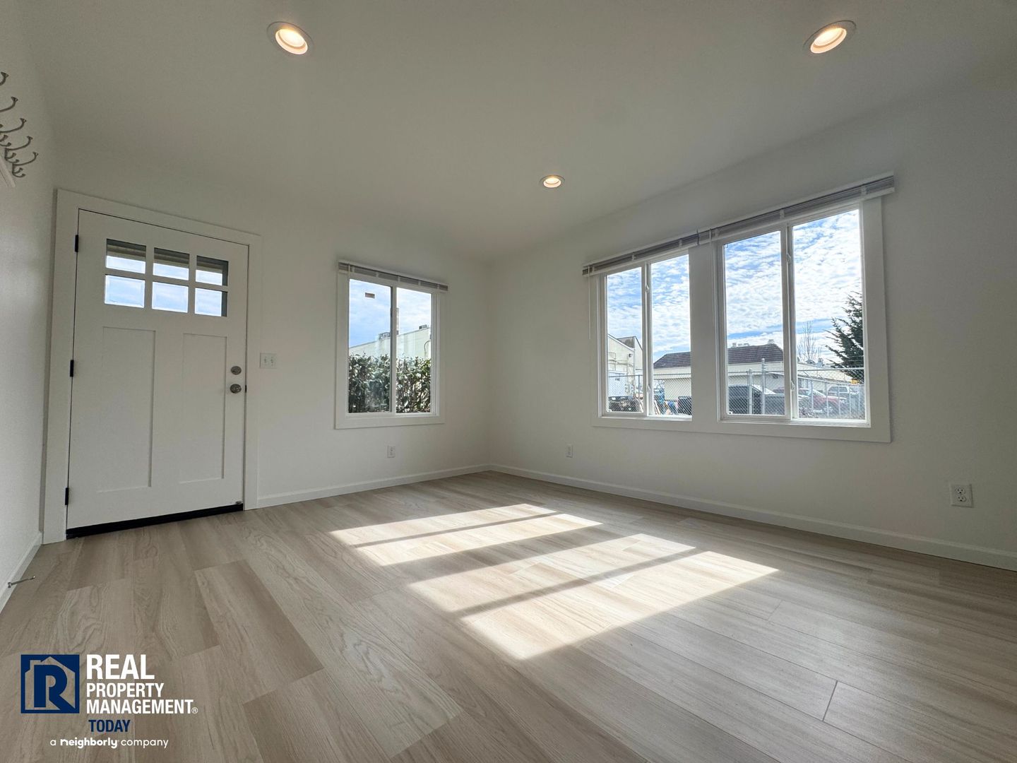 Lakewood Townhome: 8420 1/2 South Tacoma Way, Lakewood - Unit #1