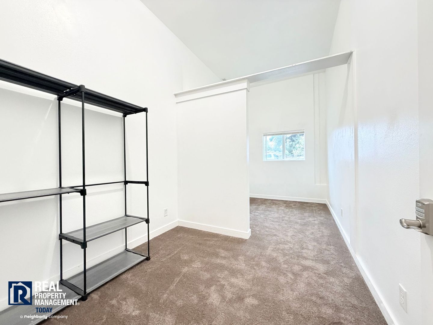 Puyallup Apartment: 2817 9th st SW