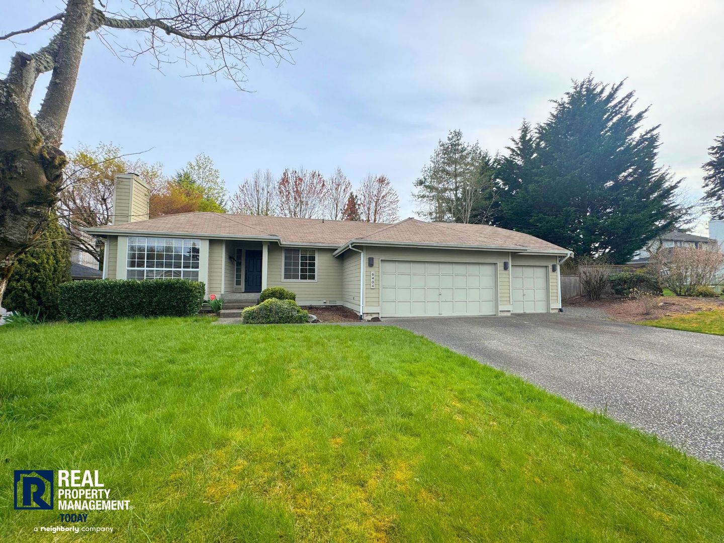 Puyallup House: 6404 87th St E