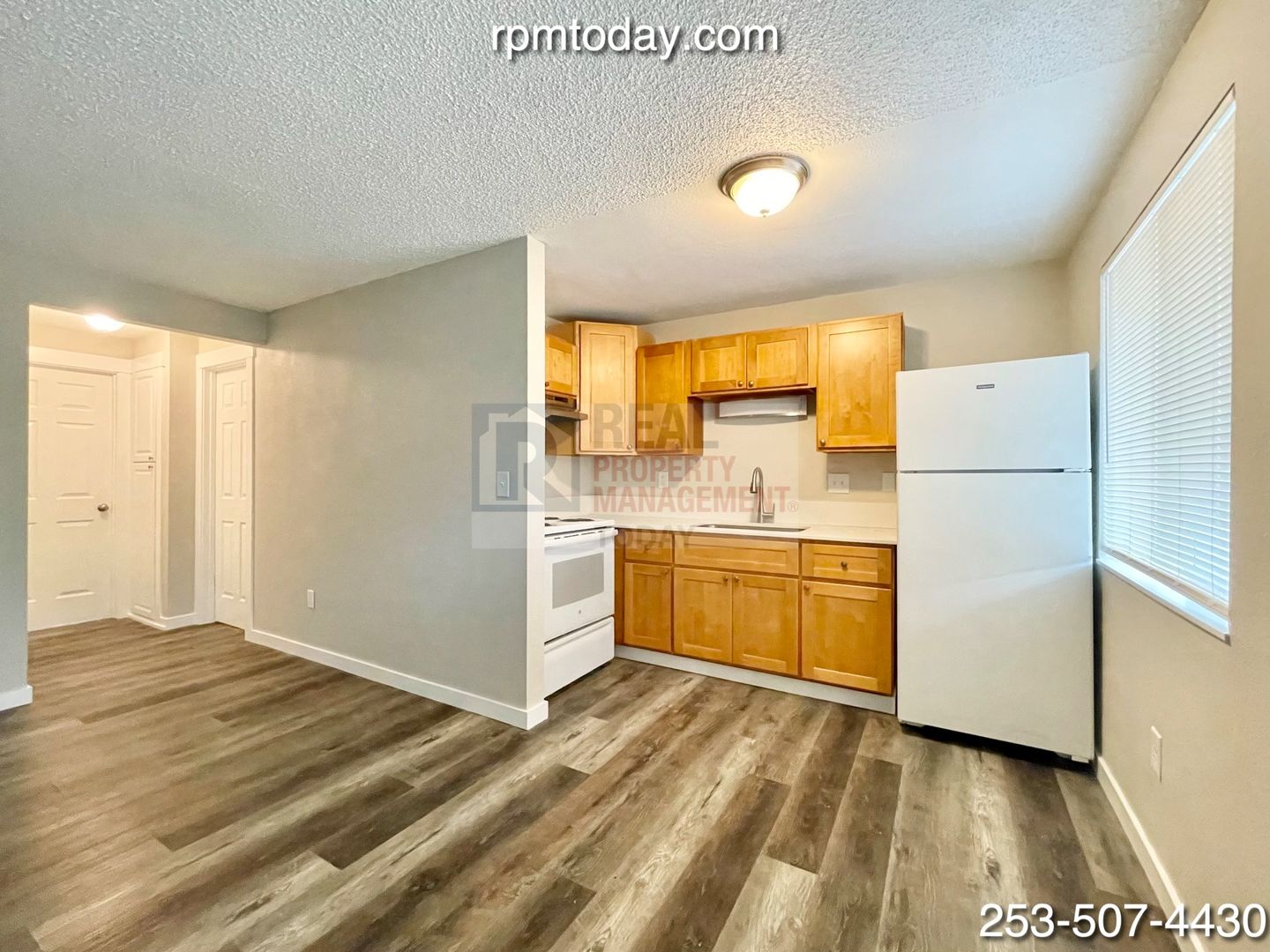 Lakewood Apartment: 6415 Steilacoom Blvd SW