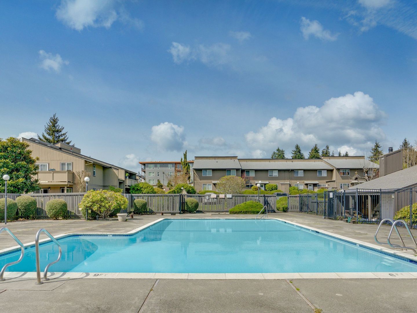 Tacoma Condo: 1505 N Defiance St Unit Q106