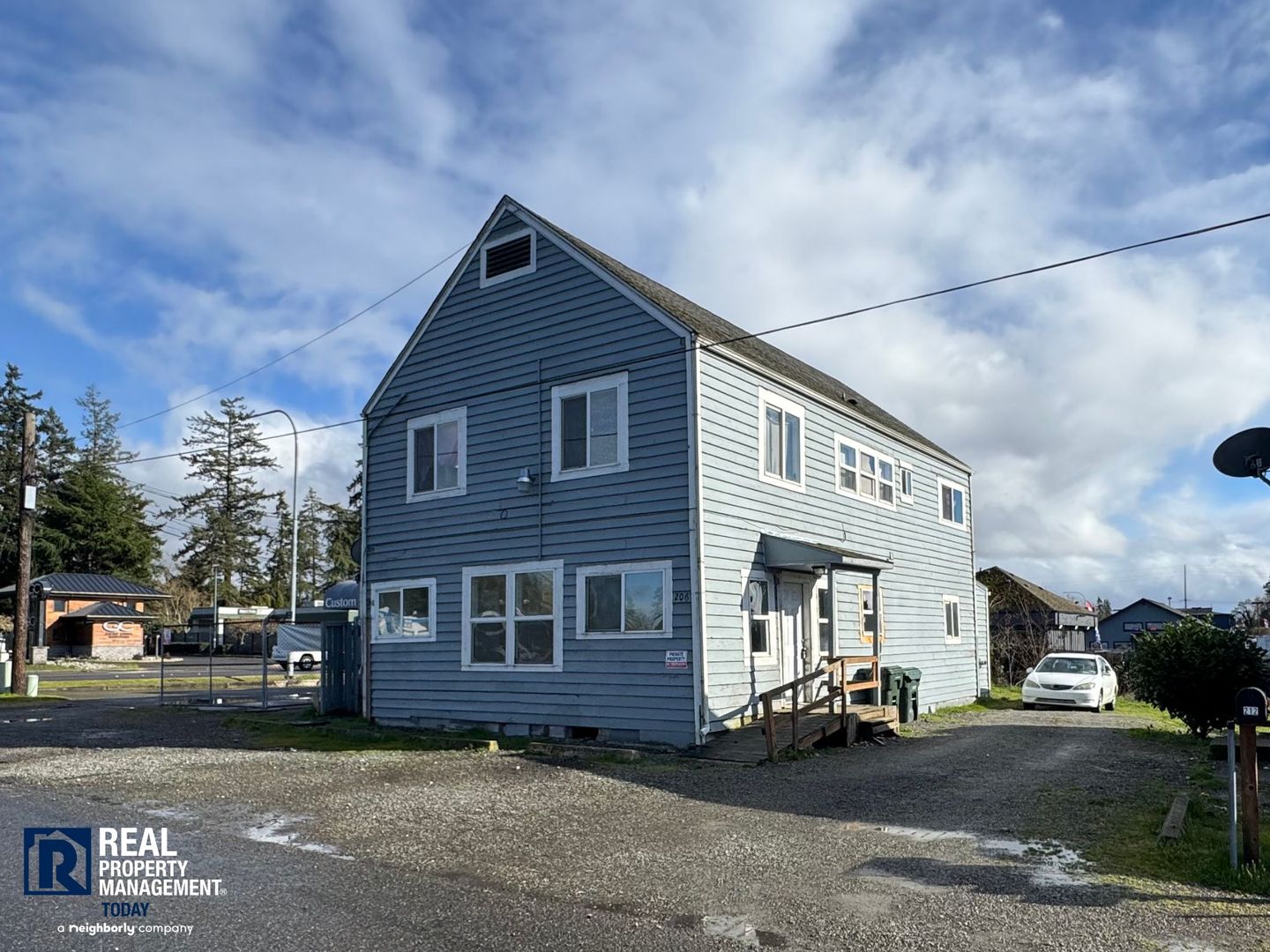 Tacoma Apartment: 204 128th St. S.