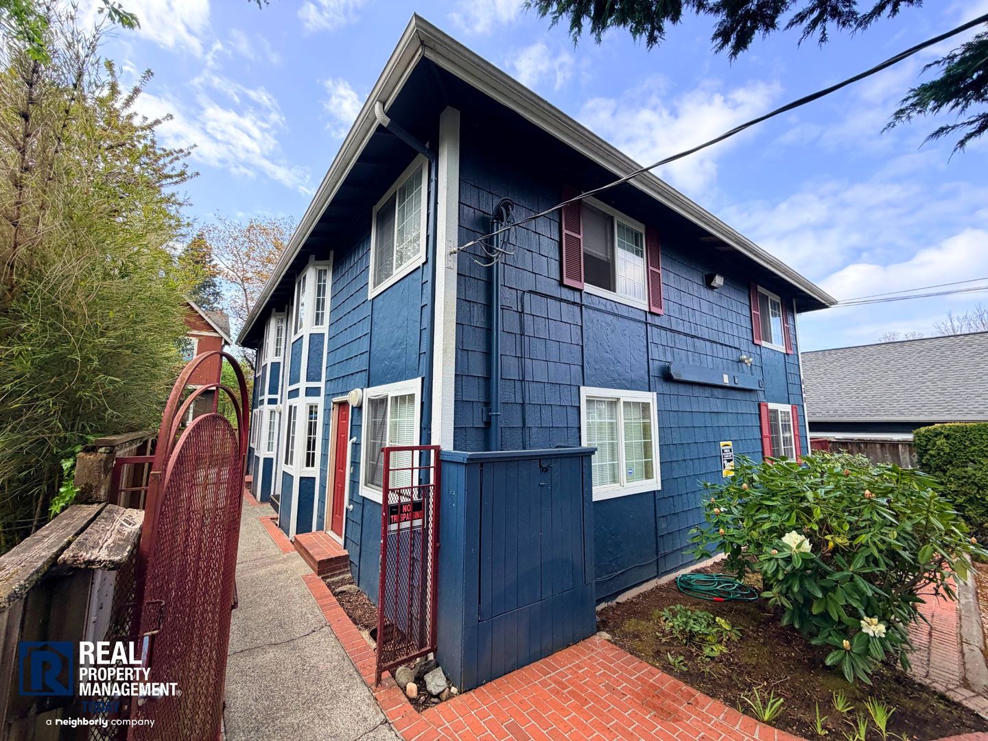 Tacoma Apartment: 630-632 S State St