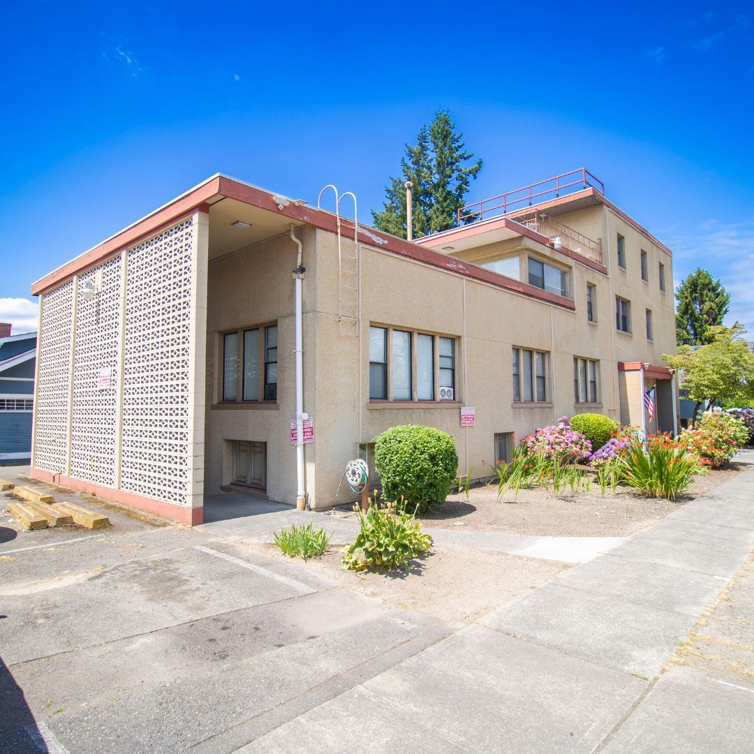 Puyallup Apartment: 901 W Main