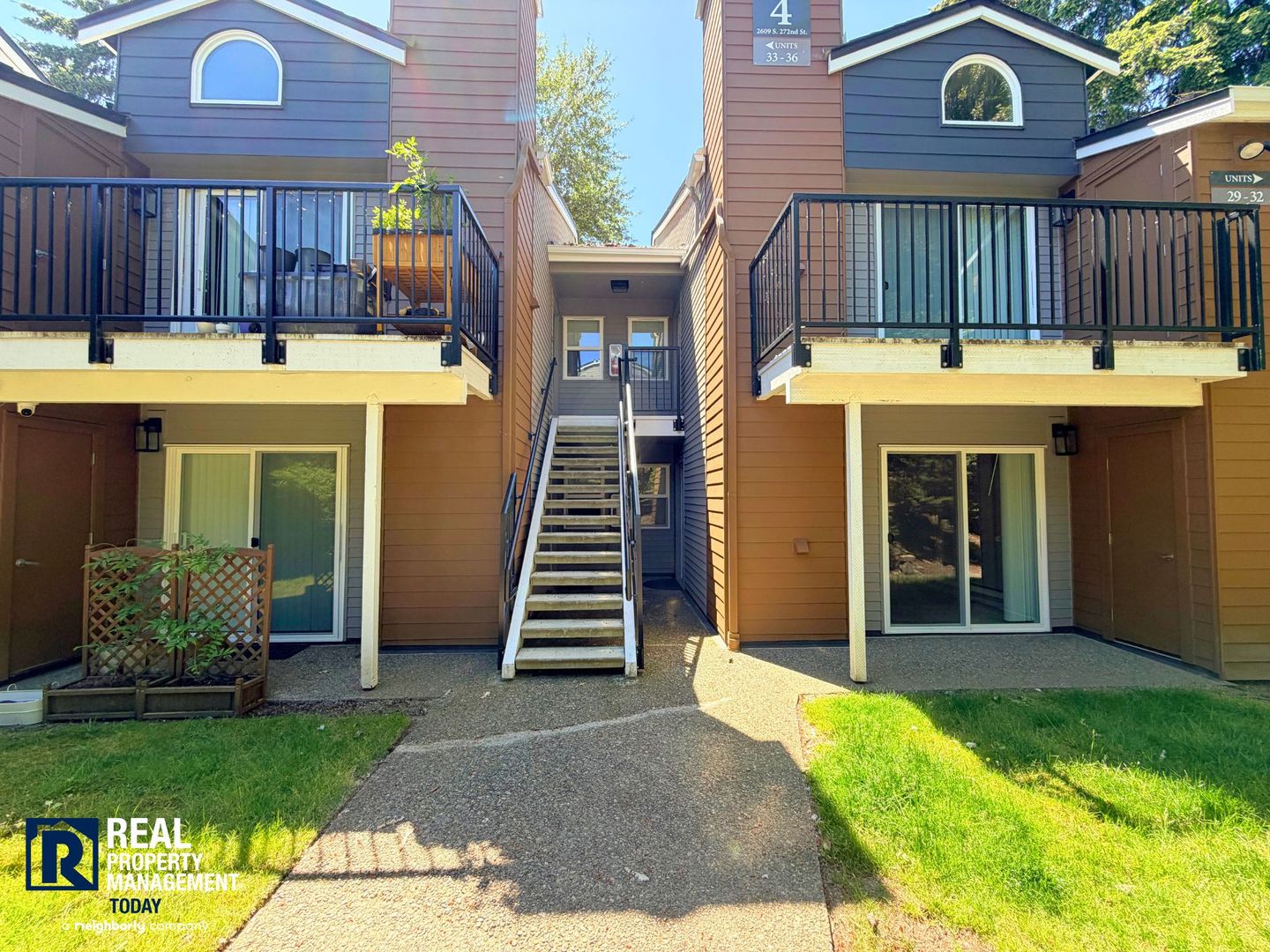 Kent Condo: 2609 S 272nd St #33