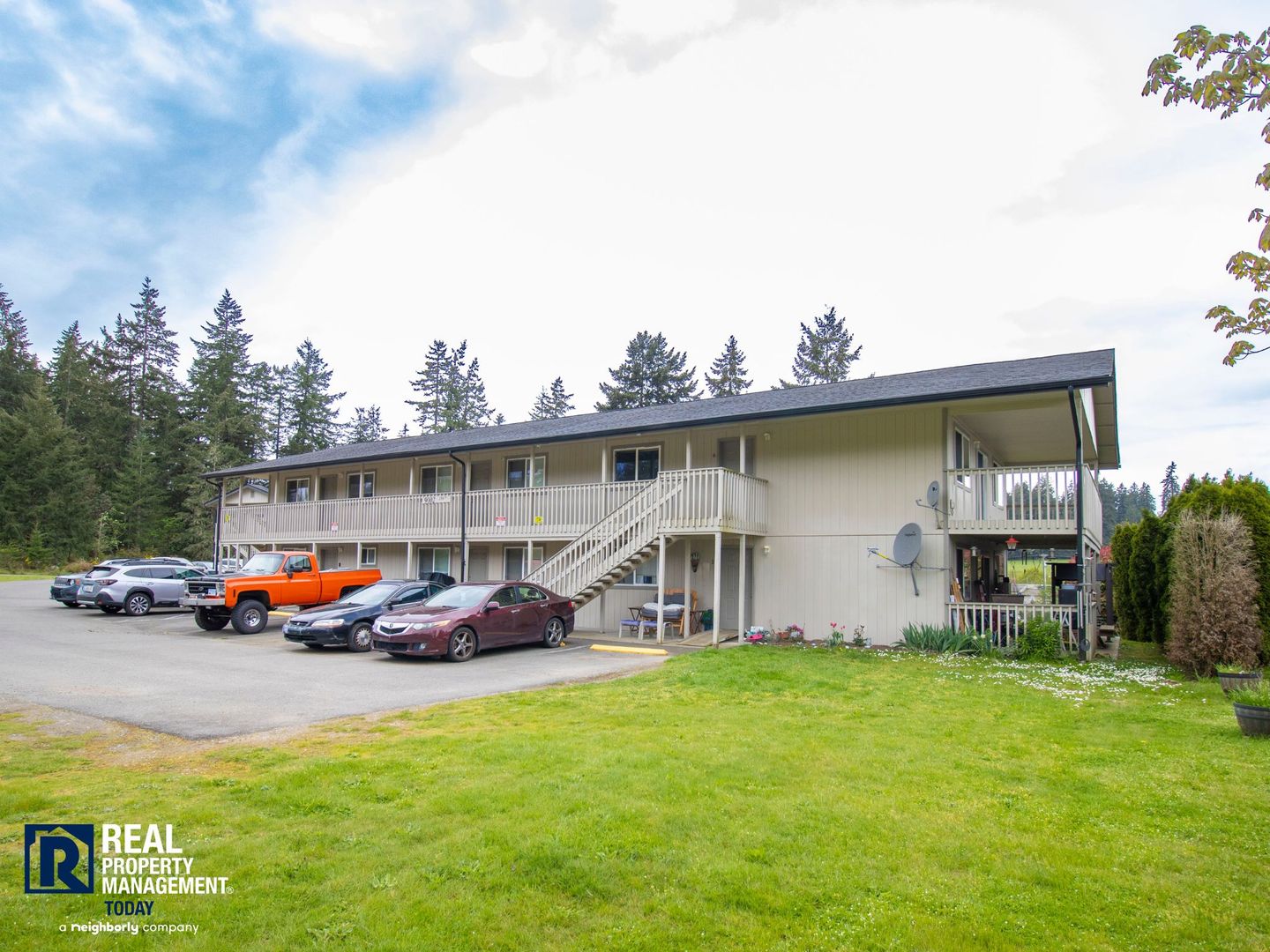 Lakebay Apartment: 9002 154th Ave ct NW