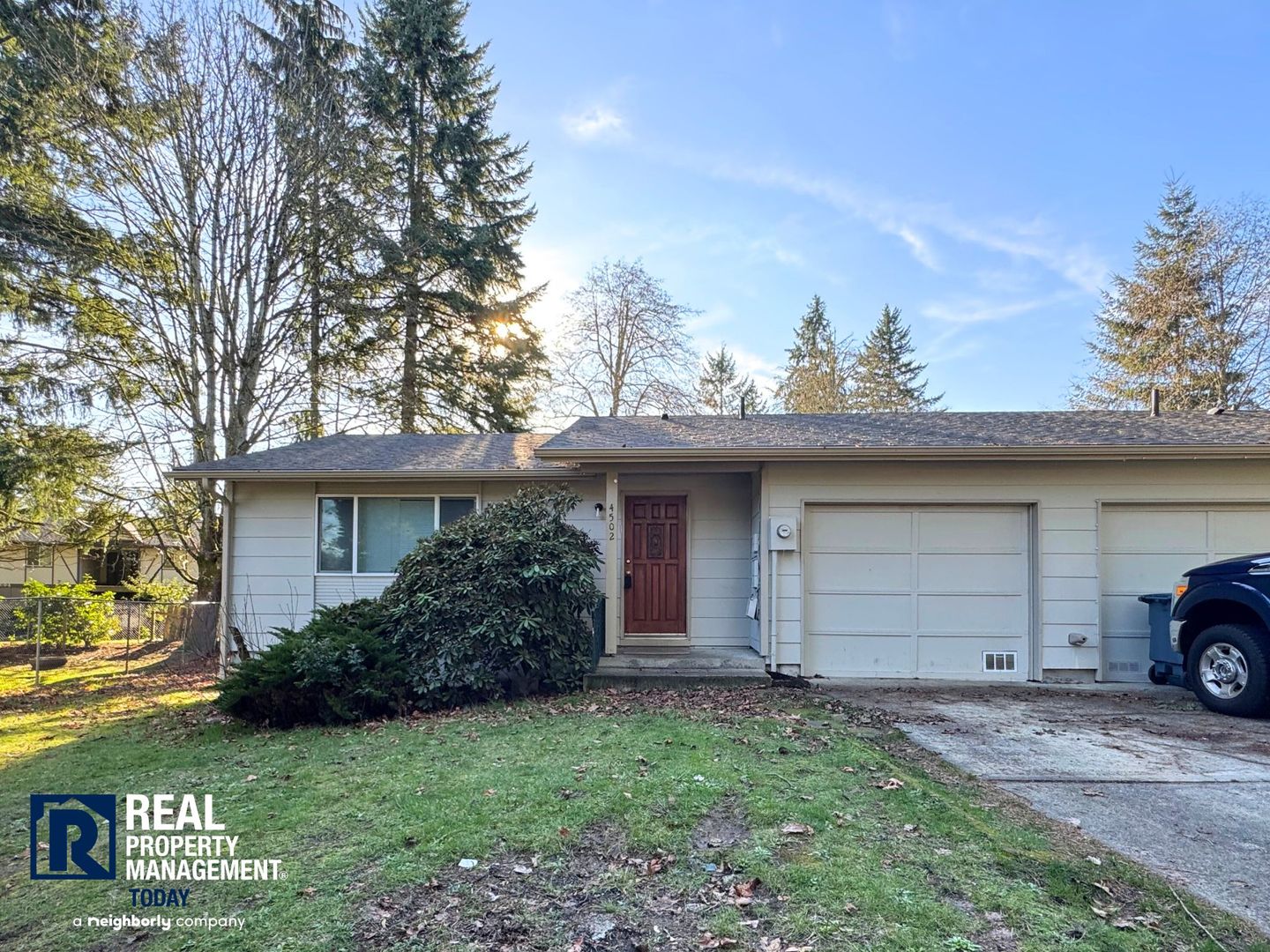 University Place Apartment: 4502 76th Ave W