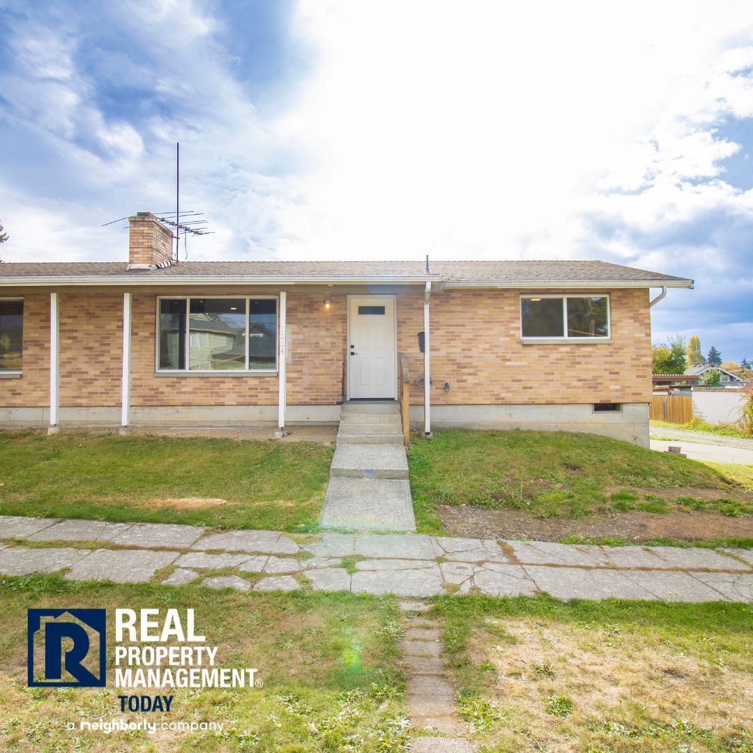 Tacoma Multiplex: 1202 to 1204 S 54th St