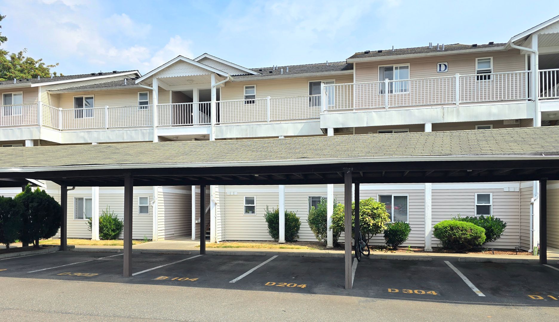 Marysville Apartment: 11811 State Ave