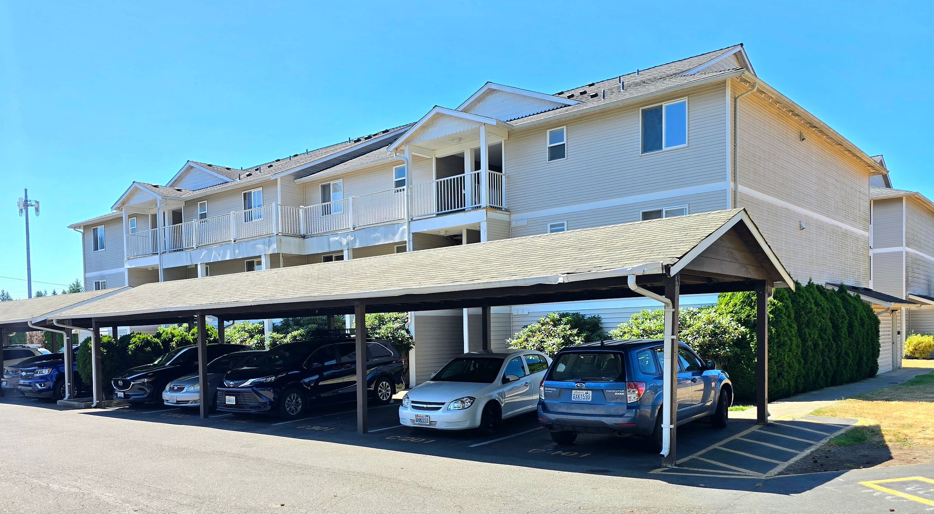 Marysville Apartment: 11811 State Ave