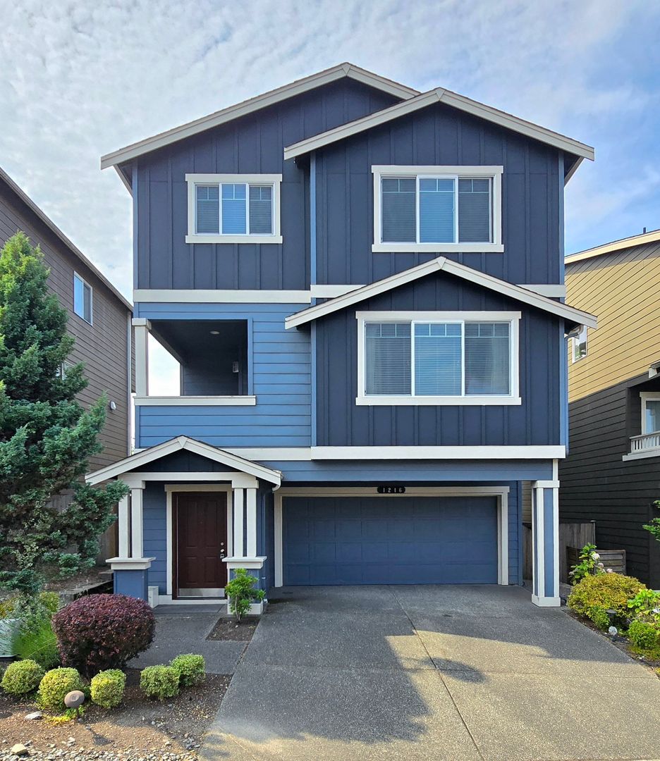 Lake Stevens House: 1216 92nd Ave NE