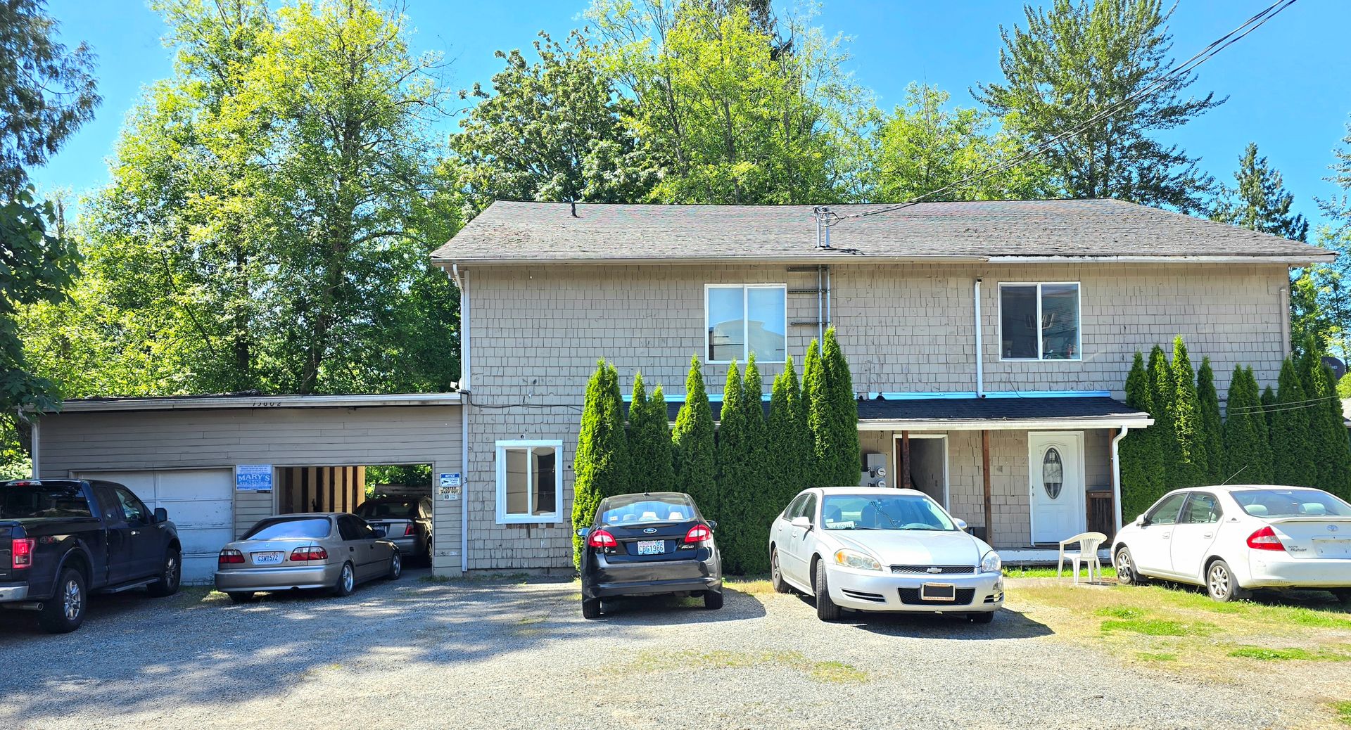 Lynnwood Apartment: 15602 Ash Way