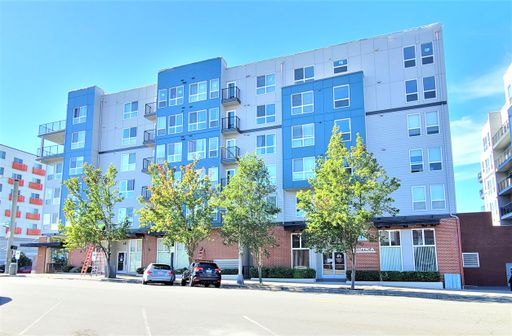 Studio Apartment in Downtown Everett With Great Views of Everett Bay Now Available! – photo 1