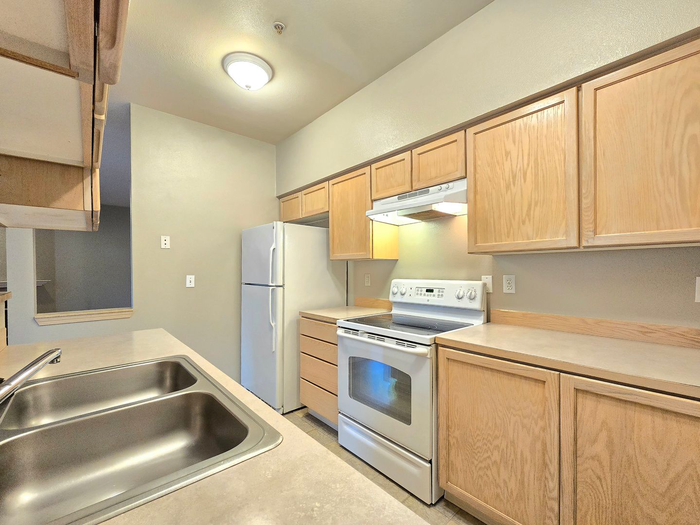 Bothell House: 18930 Bothell-Everett Hwy Unit V101