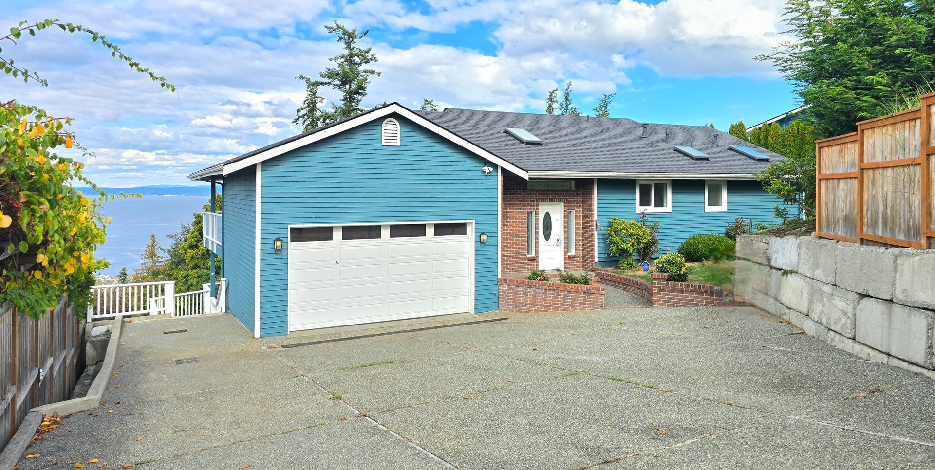 Mukilteo House: 1002 8th St
