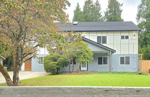 3 Bedroom Unit In Bothell Available Now! – photo 1