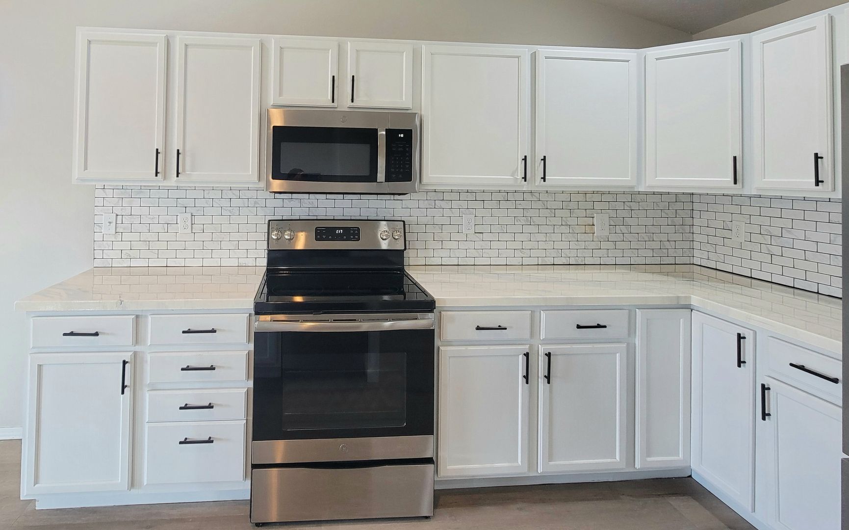 Pasco House: 6206 Maryhill Lane