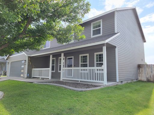 Spacious Home in Kennewick – photo 1