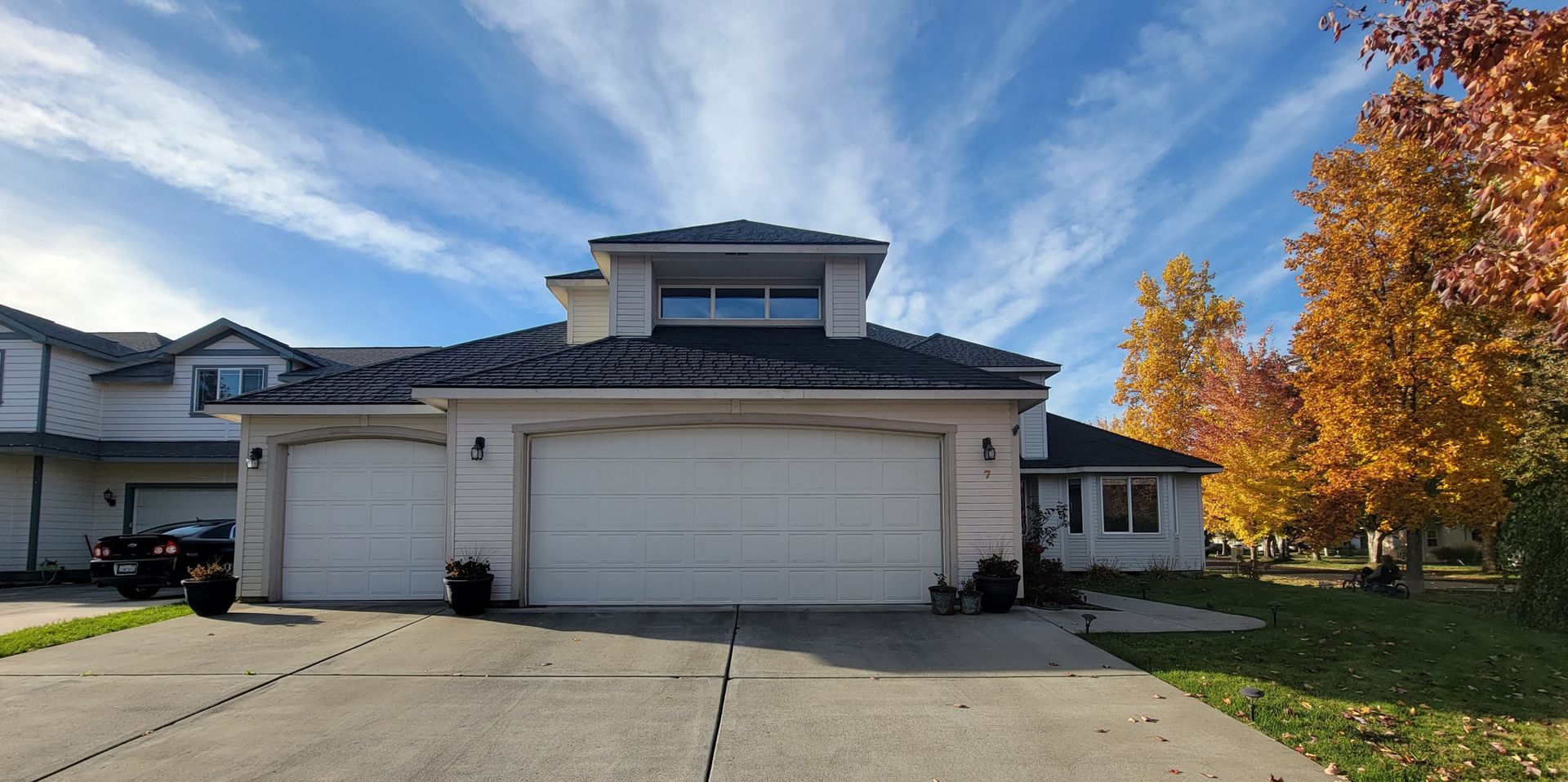 Pasco House: 7 Buttercup Ln