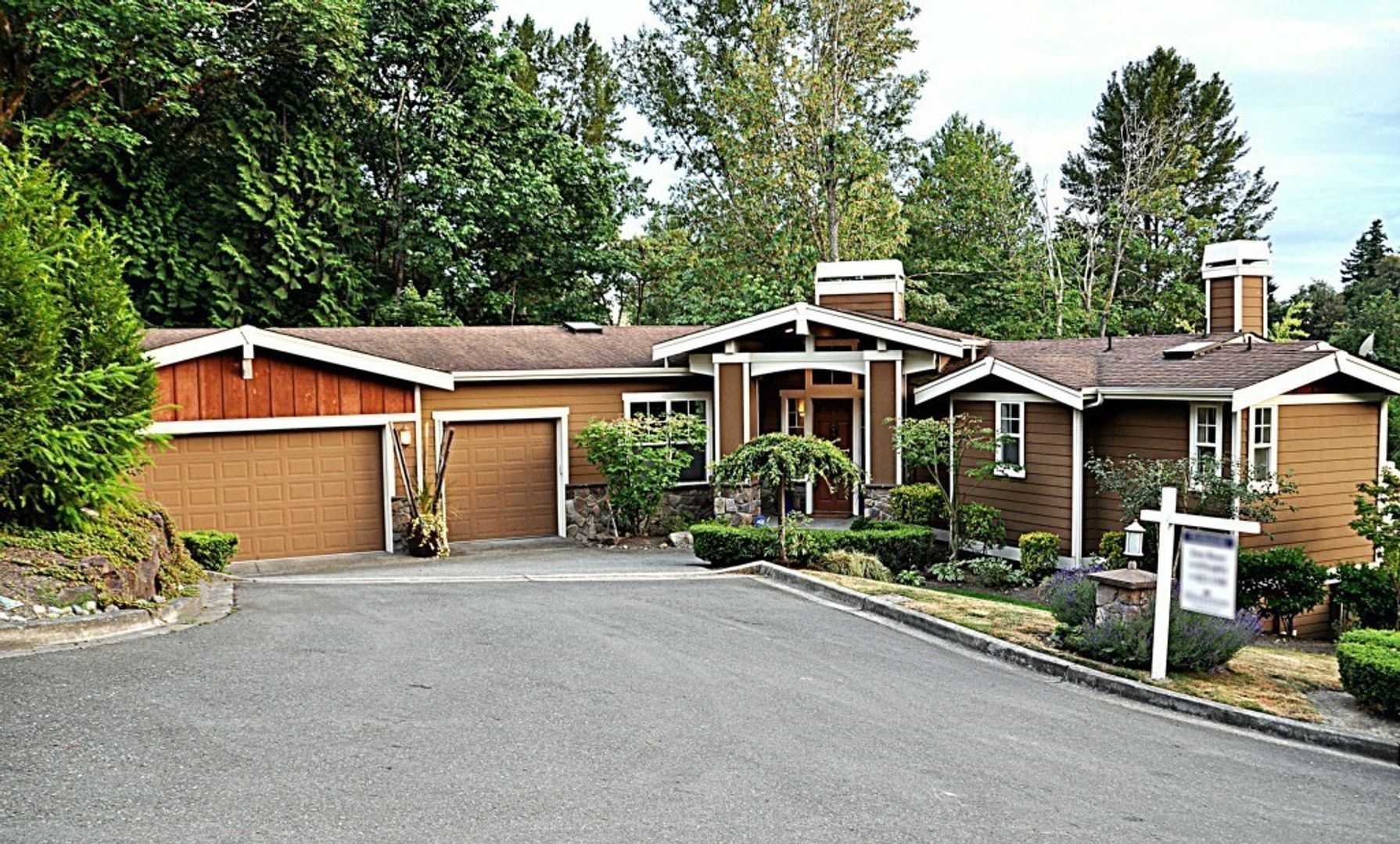 Kirkland House: 11011 NE 100th PL