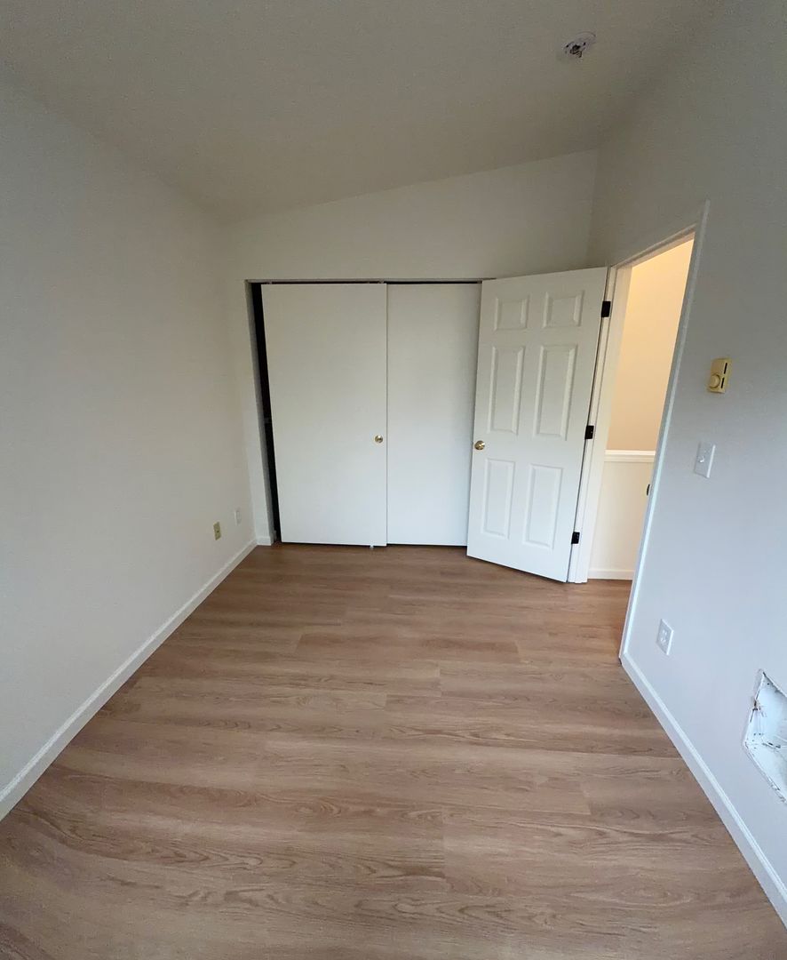 Seattle Apartment: 2034 S Main St