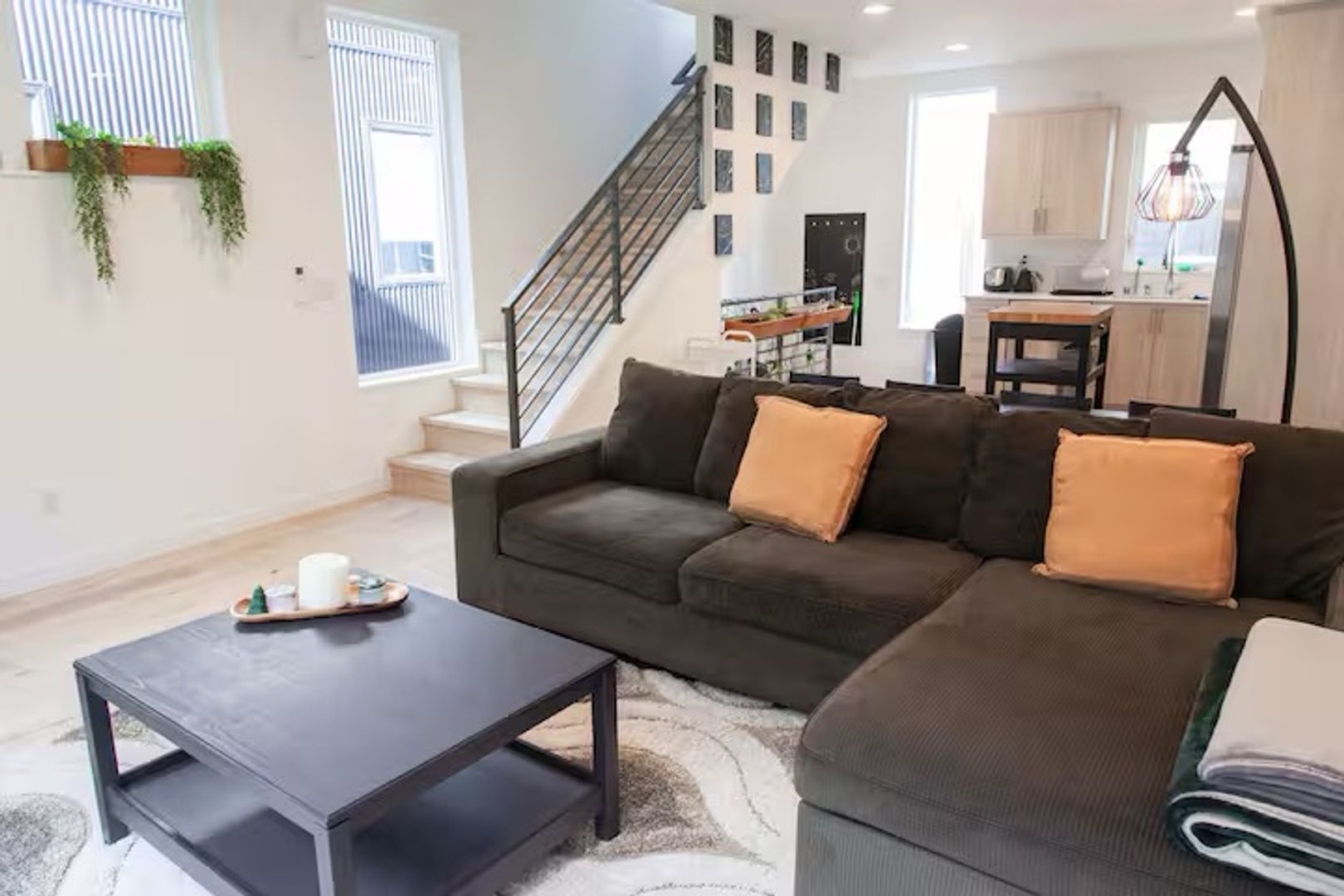 Seattle House: 8819 Midvale Ave N - Unit D