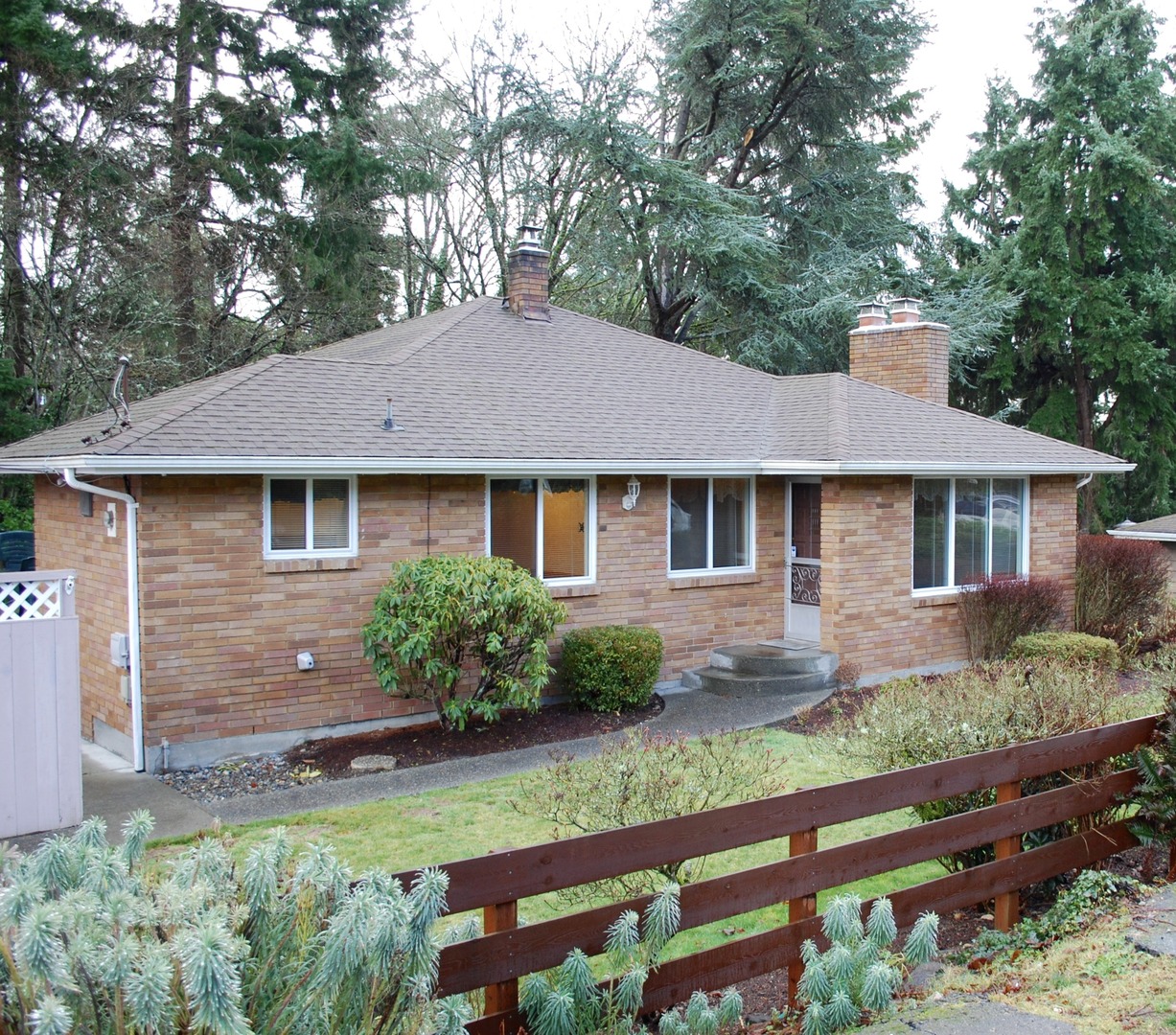 Seattle House: 10832 35th Ave SW