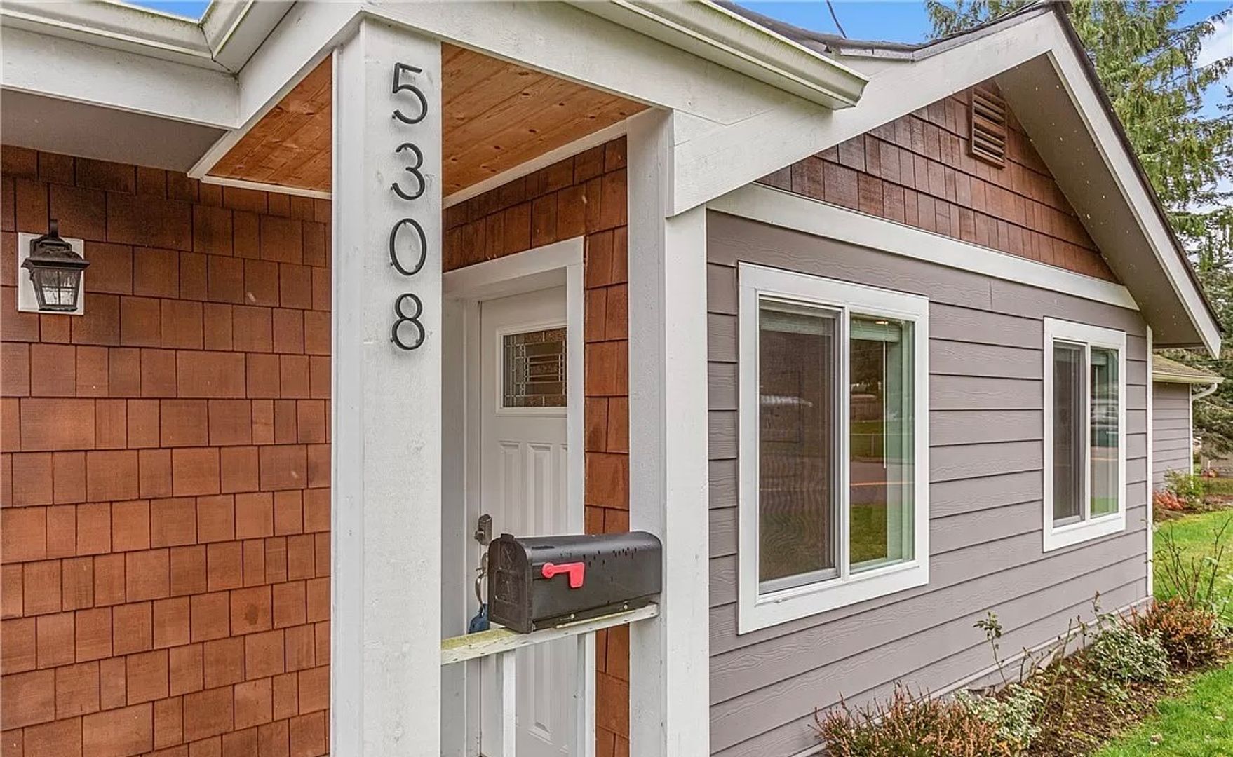 Mountlake Terrace House: 5308 230th St SW