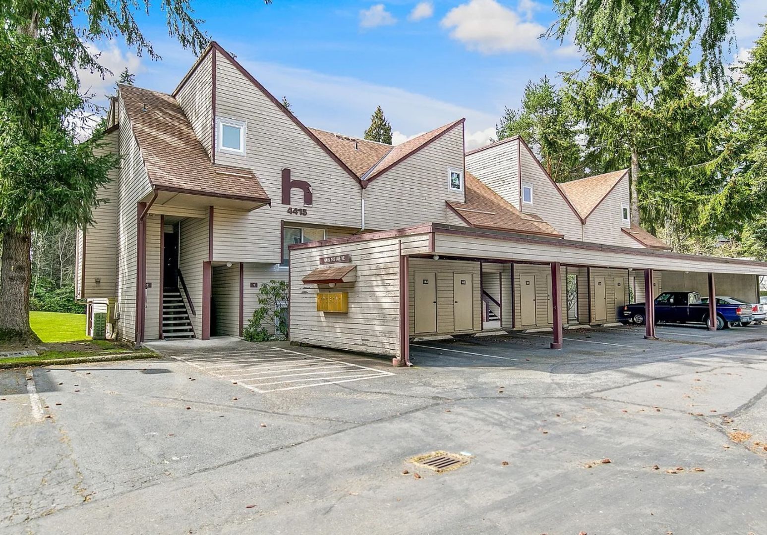 Bellevue Condo: 4415 145th Ave NE H1