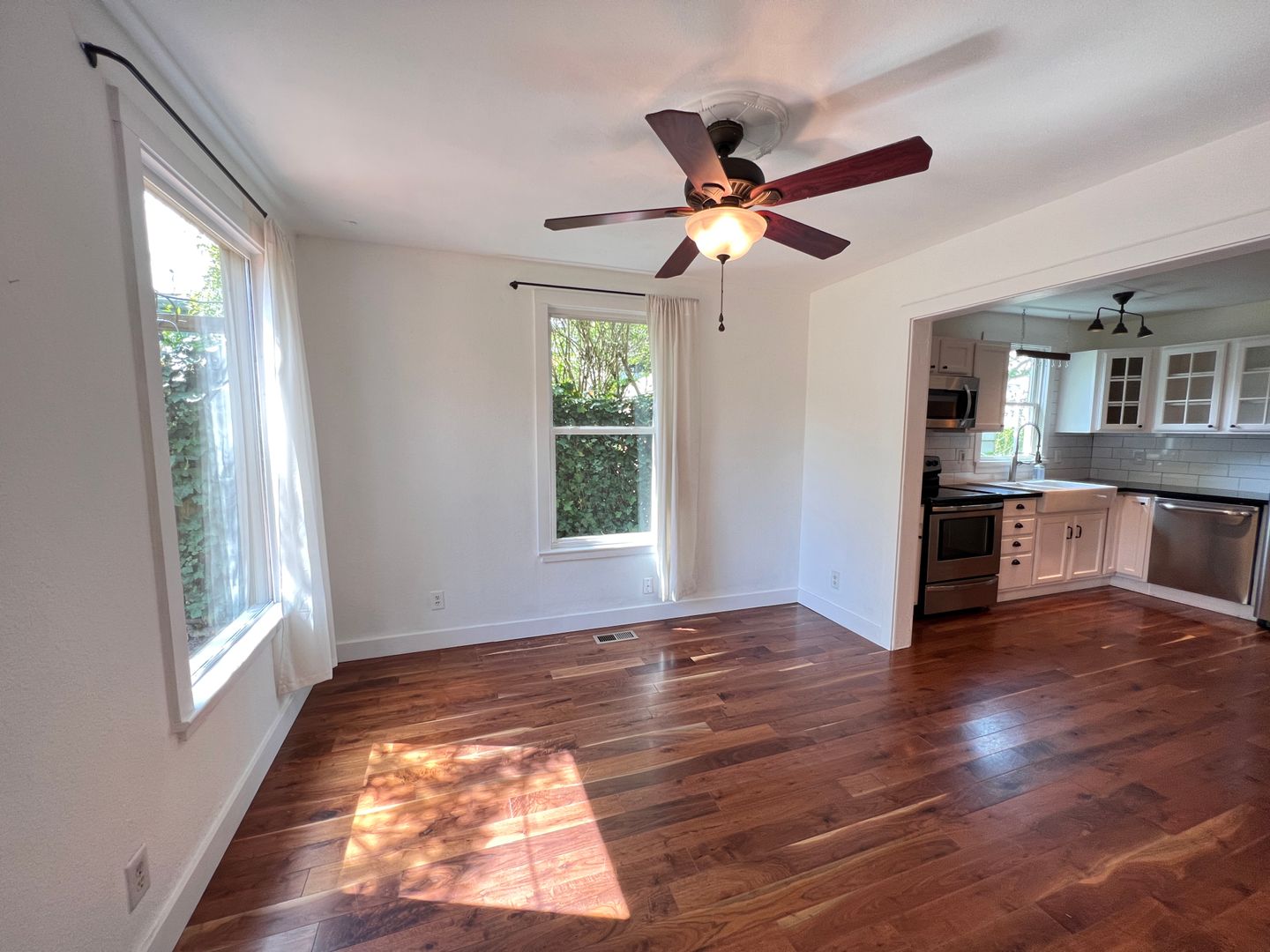 Seattle House: 5036 25th Ave SW