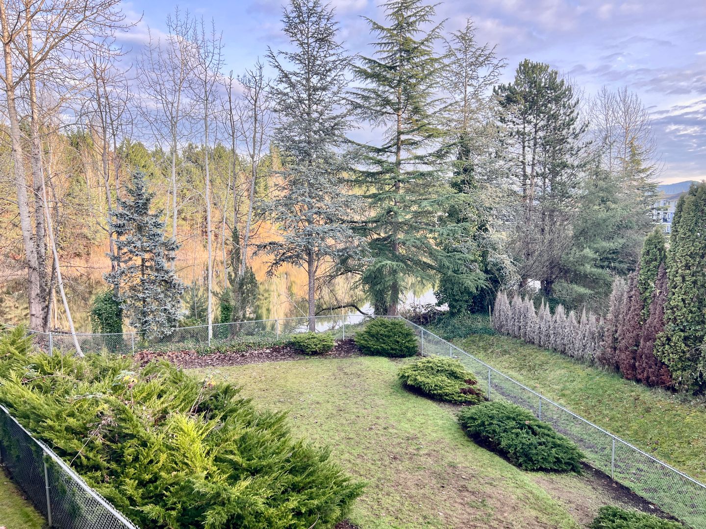 Monroe Condo: 18621 Blueberry Ln Unit A211