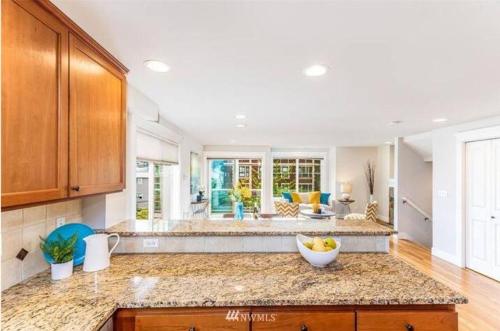 Seattle Townhome: 2028 Eastlake Ave E Unit A