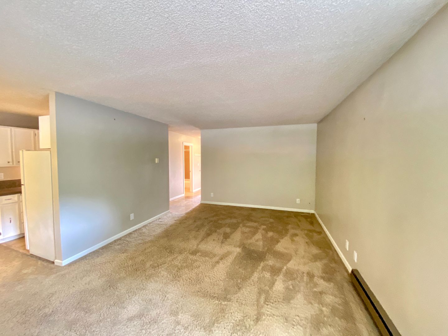 Bellevue House: 321 Bellevue Way SE Unit 406