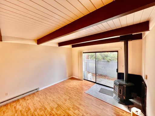 Sun-Filled Condo with Private Beach Access in Birch Bay