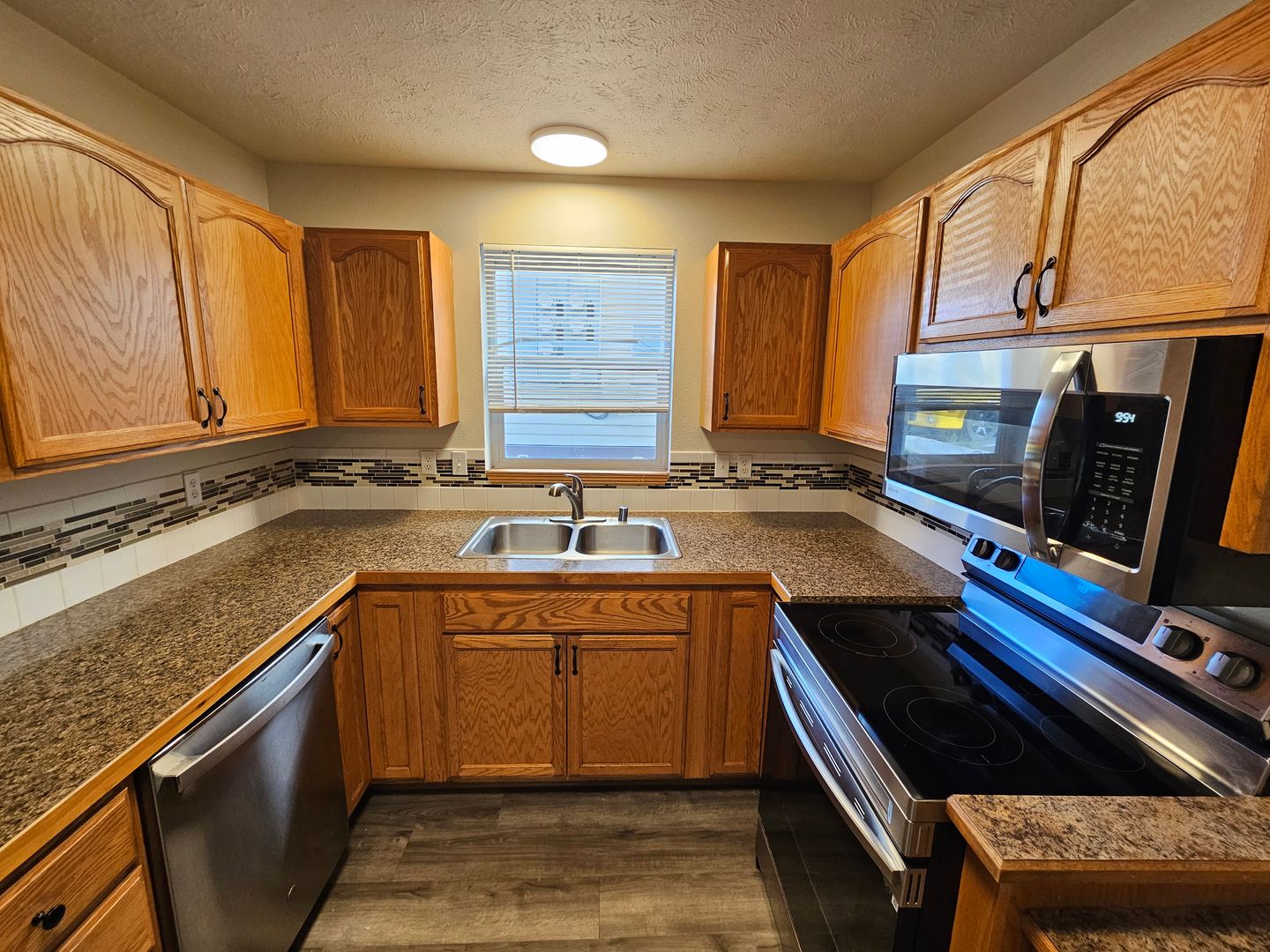 Spokane Apartment: 1613 E Hartson Ave