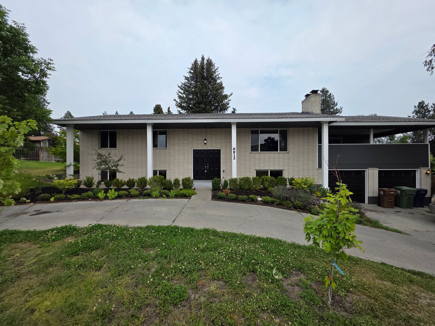 Spokane House: 6912 N Five Mile Rd